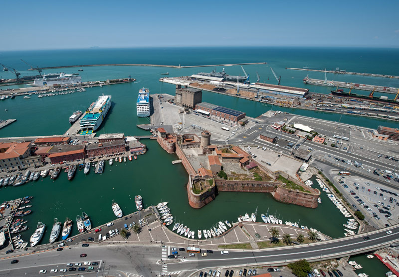 A Livorno un centro espositivo dedicato alle attività del porto