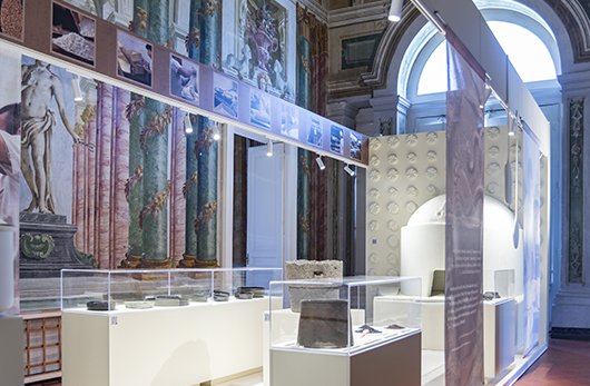 particolare di una stanza della mostra