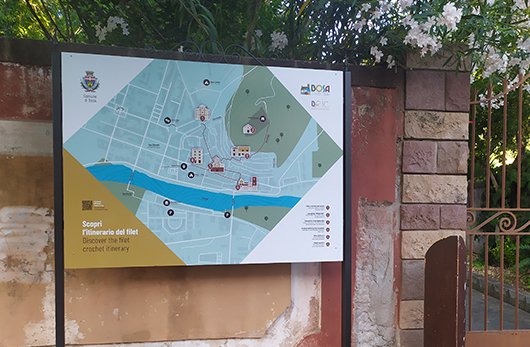 pannello nella città di bosa